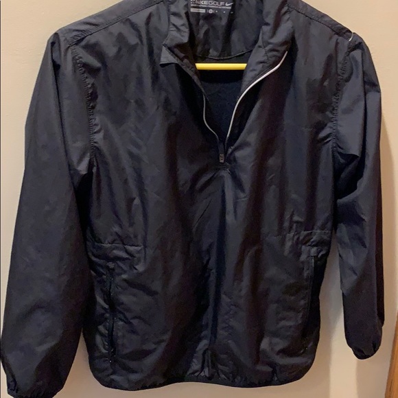 Nike Jackets & Blazers - ♦️HOST PICK♦️Nike golf jacket